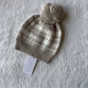 Jamie kay Pom Pom hat